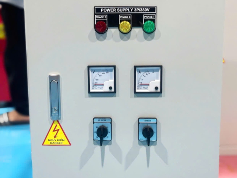 9 LÔ TỦ ĐIỆN DB ( Distribution Board) – THĂNG HOA 
